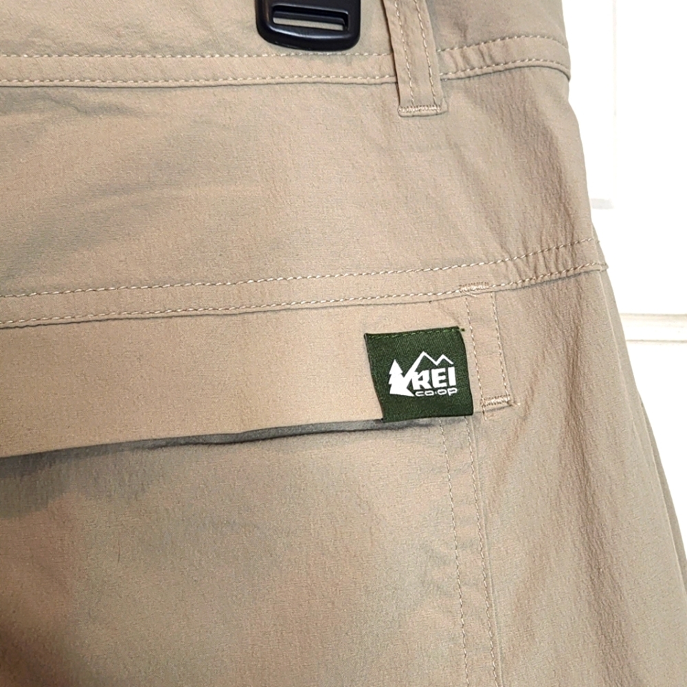 REI Hiking Outdoor Convertable Pants Size 10P - Picture 3 of 13